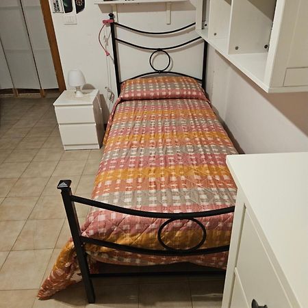 Stanza In Appartamento Privato Zona San Vitale بولونيا المظهر الخارجي الصورة